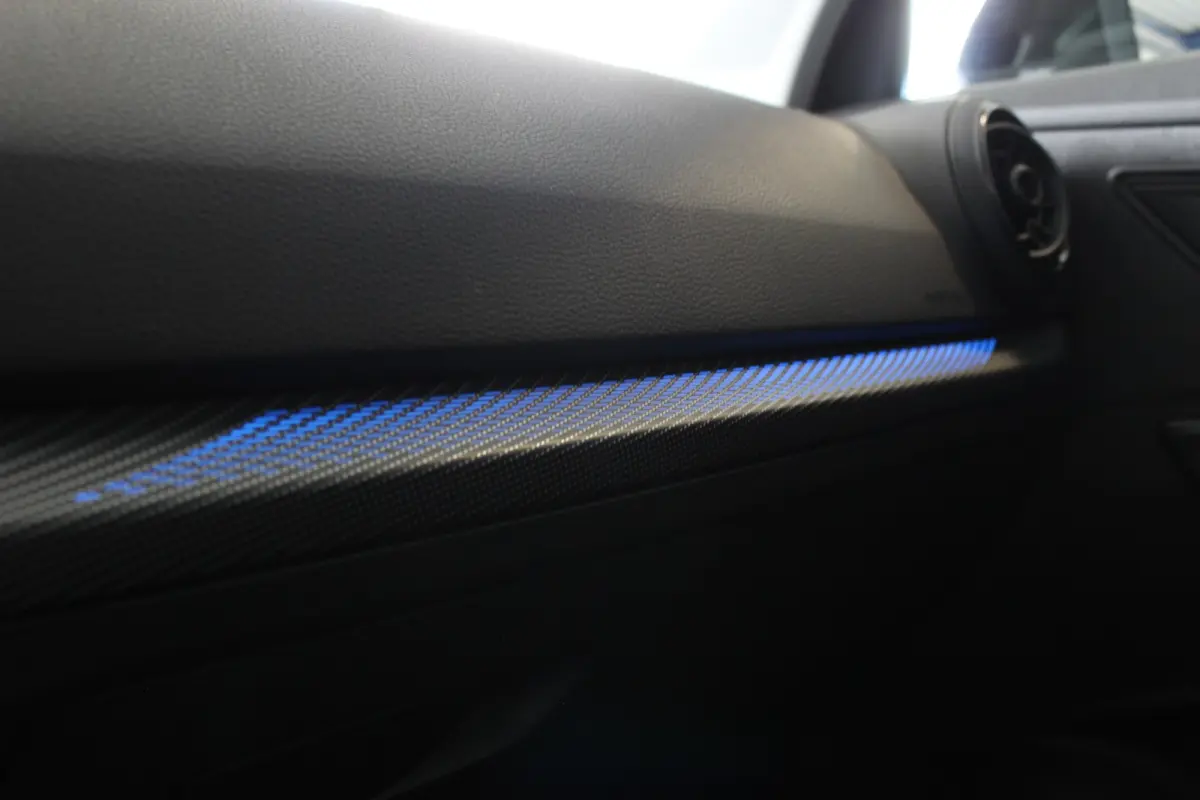 1.4 TFSI CoD S-Line Carplay | Leder | Keyless | Sfeerverl. | Stoelverw. | Navi | Adapt. Cruise | 19" LMV | PDC V+A