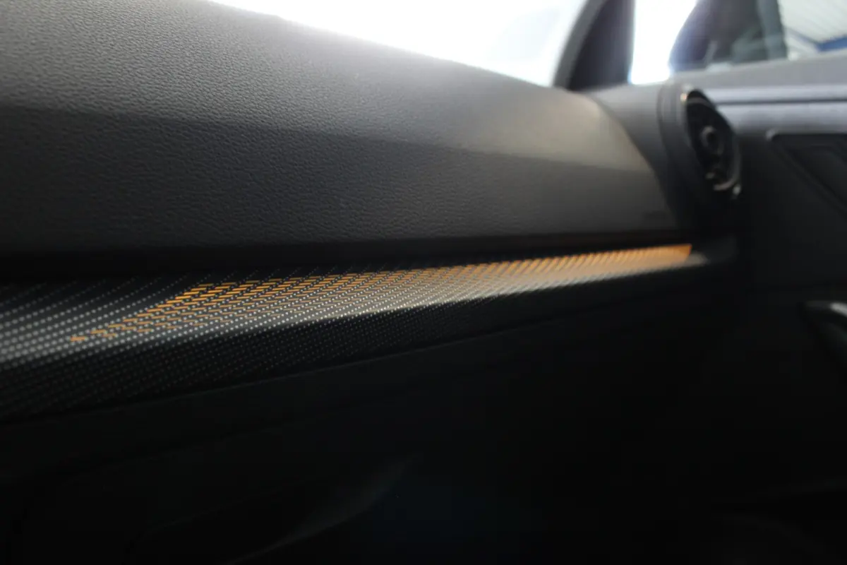1.4 TFSI CoD S-Line Carplay | Leder | Keyless | Sfeerverl. | Stoelverw. | Navi | Adapt. Cruise | 19" LMV | PDC V+A