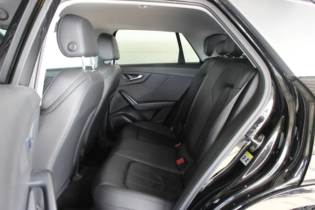 1.4 TFSI CoD S-Line Carplay | Leder | Keyless | Sfeerverl. | Stoelverw. | Navi | Adapt. Cruise | 19" LMV | PDC V+A