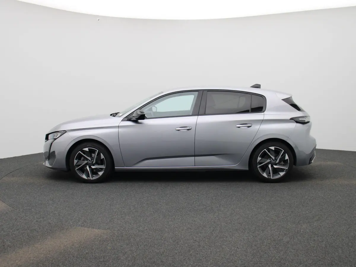 1.2 Allure Pack Business | LMV | Navigatie | Parkeer sensoren | Virtual cockpit | Climate control | Half leder | Stoel verwarming | Apple carplay | Cruise control | Camera