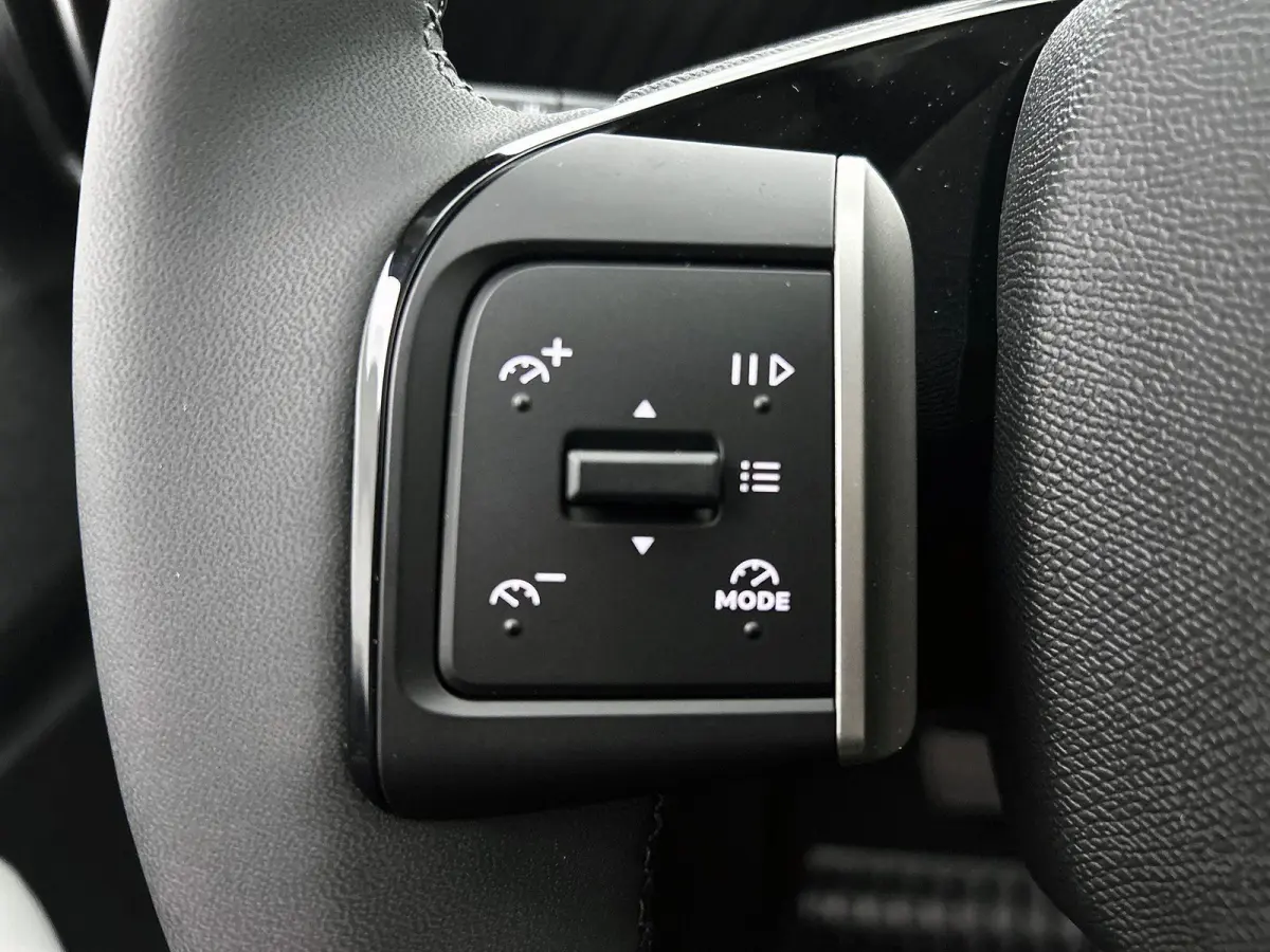 1.2 110pk Hybrid Max Automaat | Navigatie | Climate Control | Cruise Control | Camera | 17" LMV | LED | Apple Carplay/Android Auto | Stoel-/Stuurverwarming | Voorruitverwarming |
