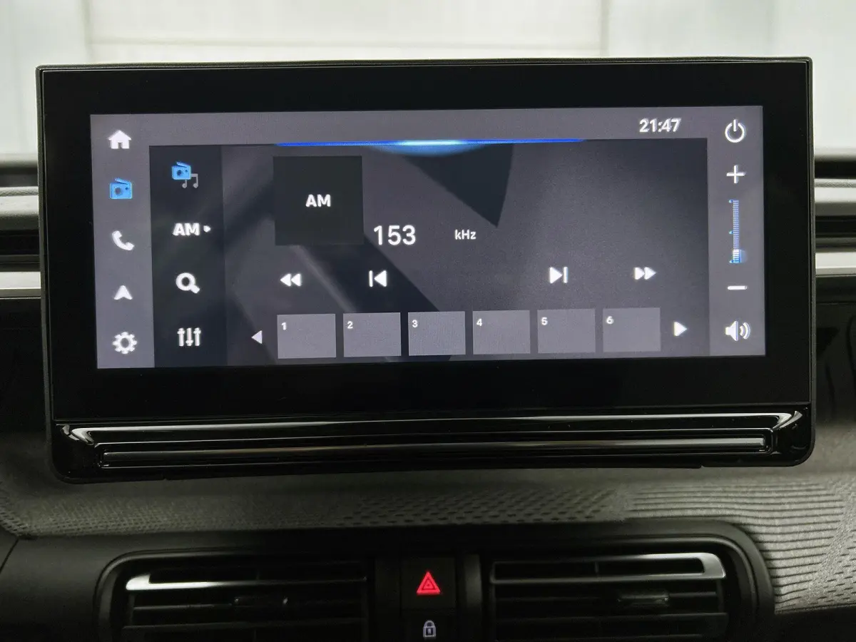 1.2 110pk Hybrid Max Automaat | Navigatie | Climate Control | Cruise Control | Camera | 17" LMV | LED | Apple Carplay/Android Auto | Stoel-/Stuurverwarming | Voorruitverwarming |