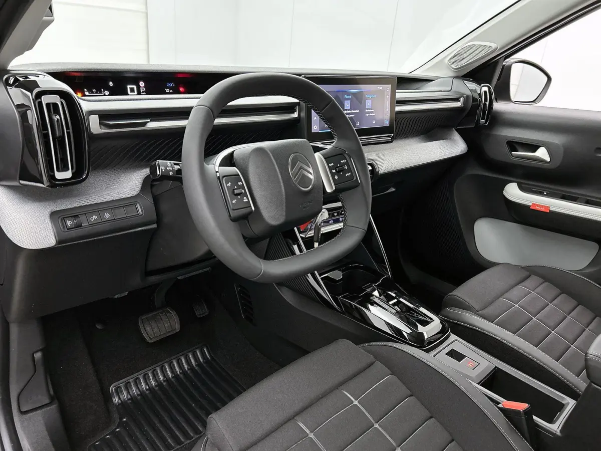 1.2 110pk Hybrid Max Automaat | Navigatie | Climate Control | Cruise Control | Camera | 17" LMV | LED | Apple Carplay/Android Auto | Stoel-/Stuurverwarming | Voorruitverwarming |