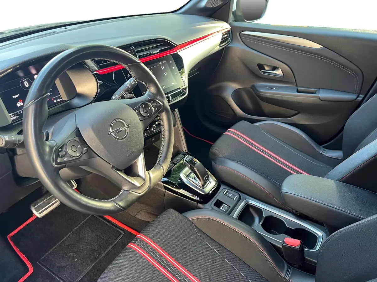 1.2 Edition | AUTOMAAT | Carplay | Stoelverwarming | Dodehoek detectie | Climate Control | Draadloze telefoonlader | Parkeercamera