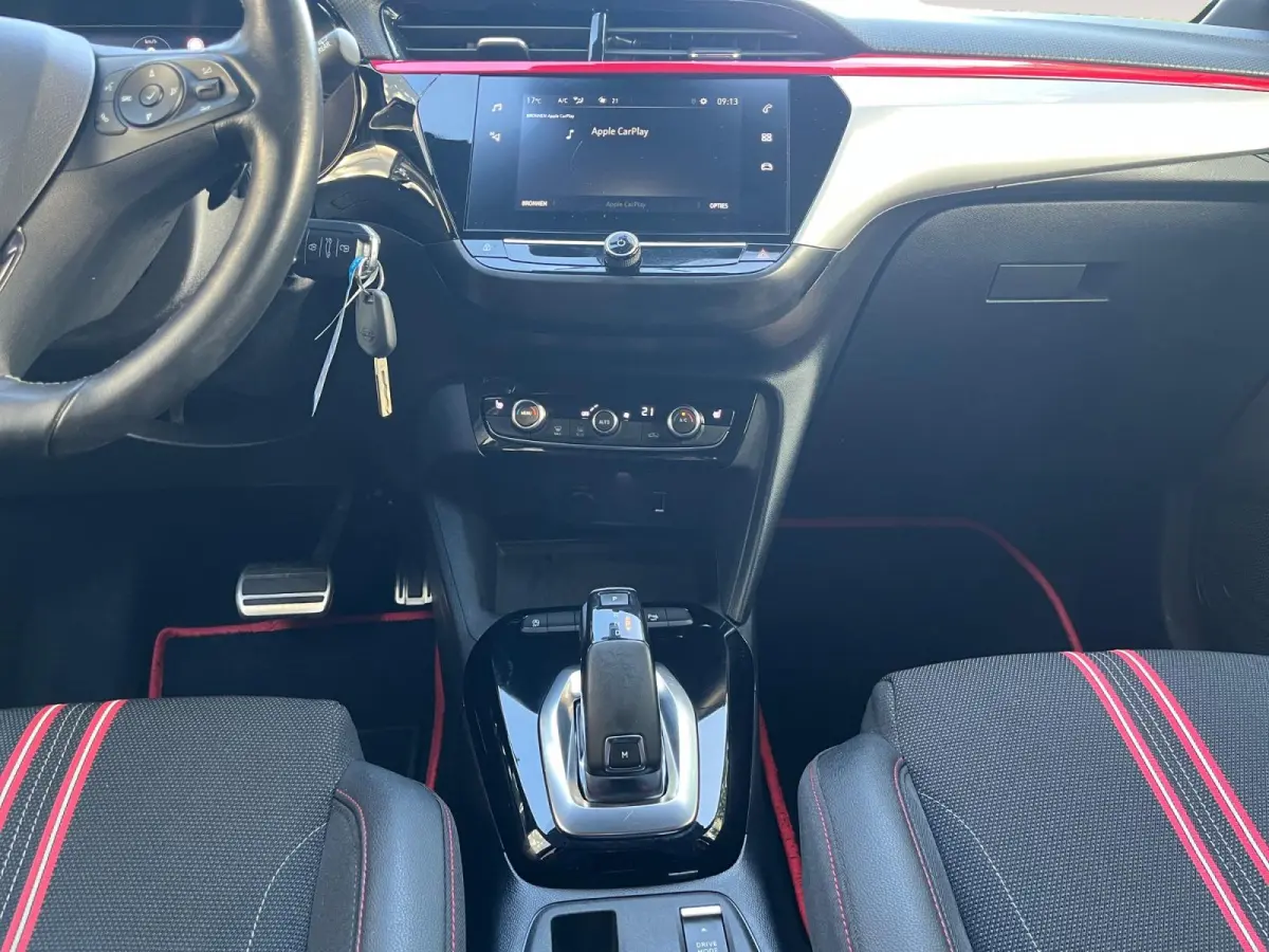 1.2 Edition | AUTOMAAT | Carplay | Stoelverwarming | Dodehoek detectie | Climate Control | Draadloze telefoonlader | Parkeercamera