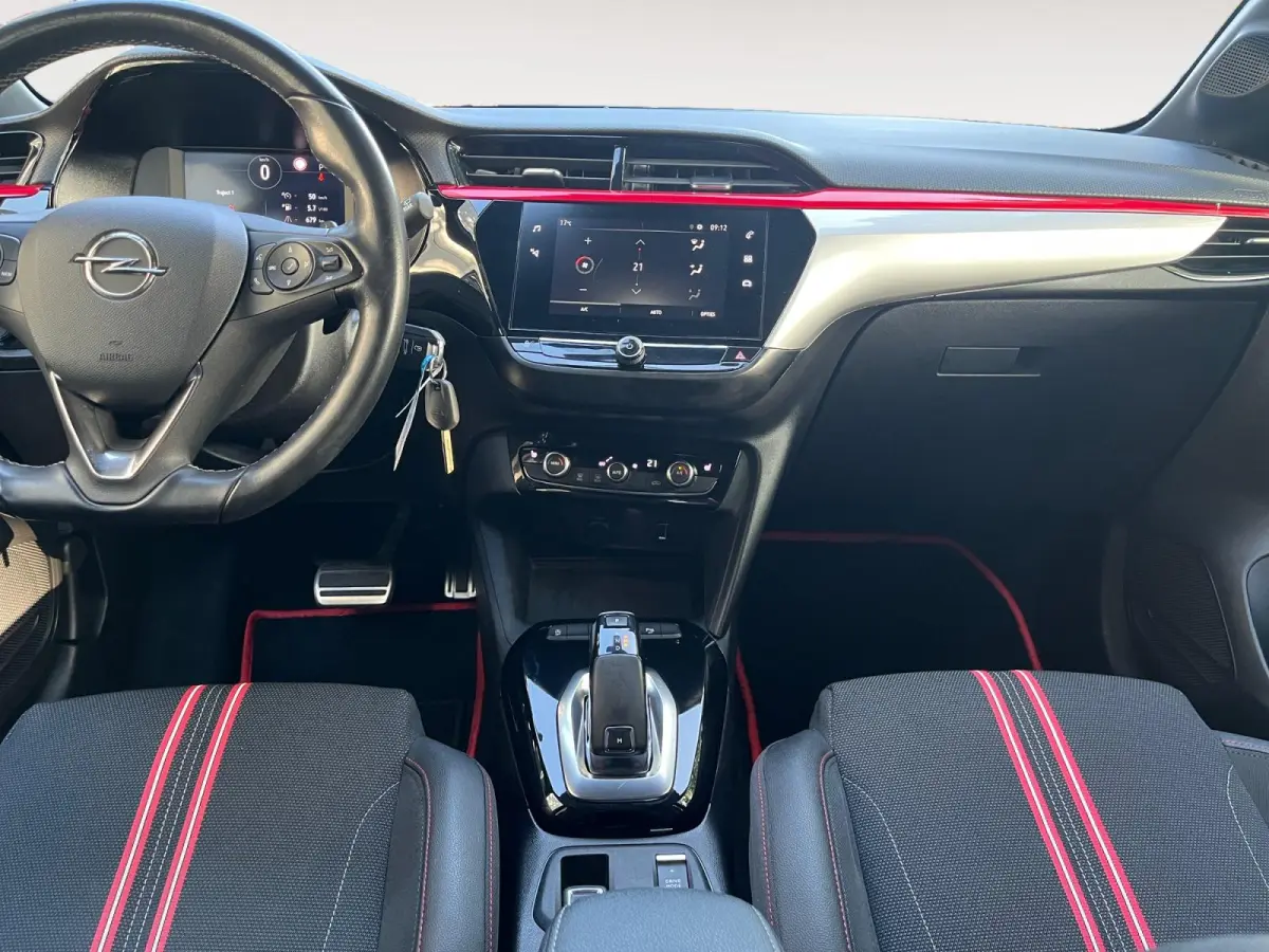 1.2 Edition | AUTOMAAT | Carplay | Stoelverwarming | Dodehoek detectie | Climate Control | Draadloze telefoonlader | Parkeercamera