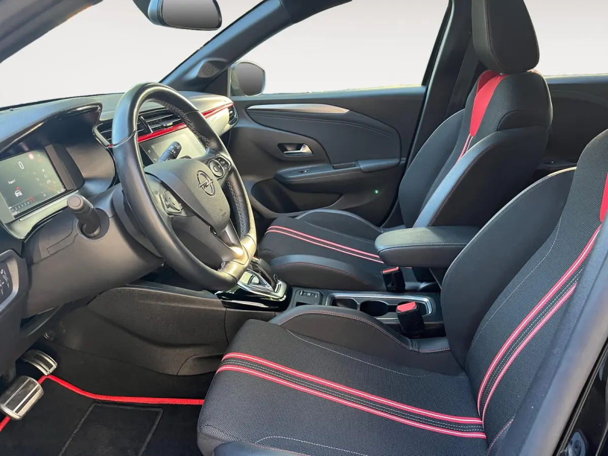 1.2 Edition | AUTOMAAT | Carplay | Stoelverwarming | Dodehoek detectie | Climate Control | Draadloze telefoonlader | Parkeercamera