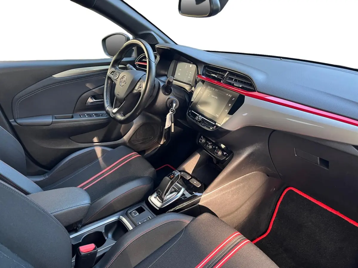 1.2 Edition | AUTOMAAT | Carplay | Stoelverwarming | Dodehoek detectie | Climate Control | Draadloze telefoonlader | Parkeercamera