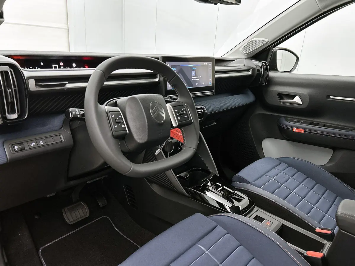 1.2 110pk Hybrid Collection Automaat | Navigatie via Apple Carplay / Android Auto | Airco | 17'' Lichtmetalen velgen | Achteruitrijcamera | Cruise control | LED Verlichting