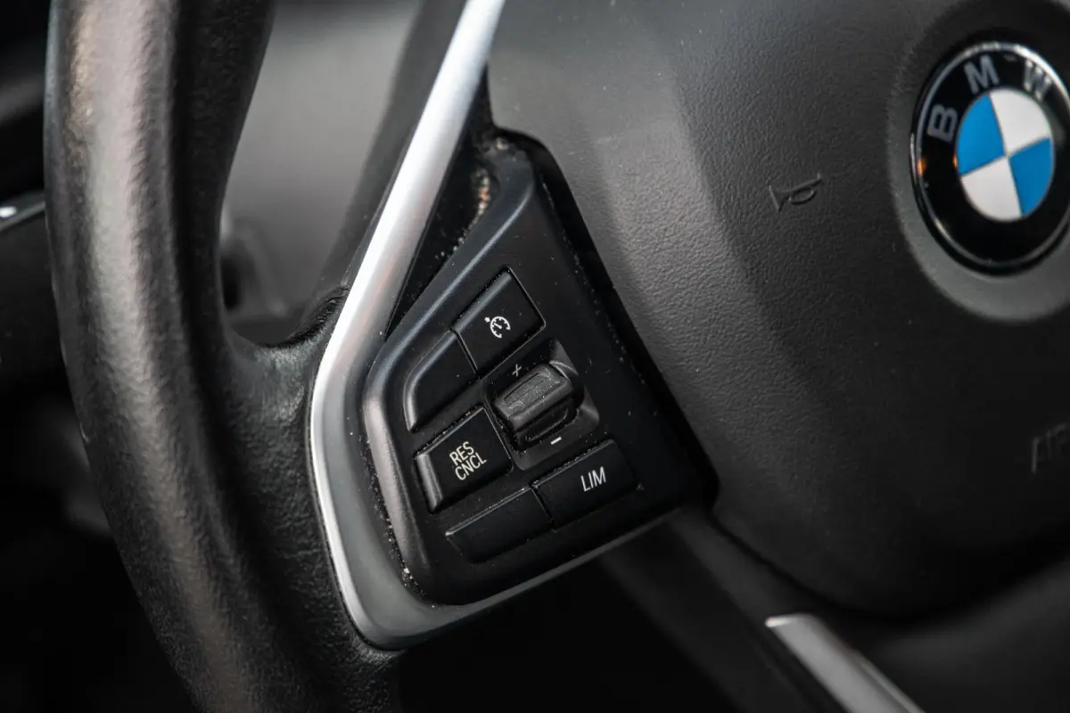 xDrive25e Executive CAMERA / CARPLAY / HEAD UP DISPLAY / LEDER / LED / CRUISE CONTROLE / STOELVERWARMING