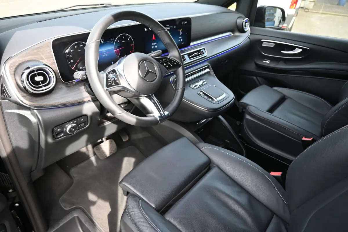 300d AMG 4-Matic L3 Avantgarde 4x4 Incl BTW en BPM, Captain chairs, Standkachel