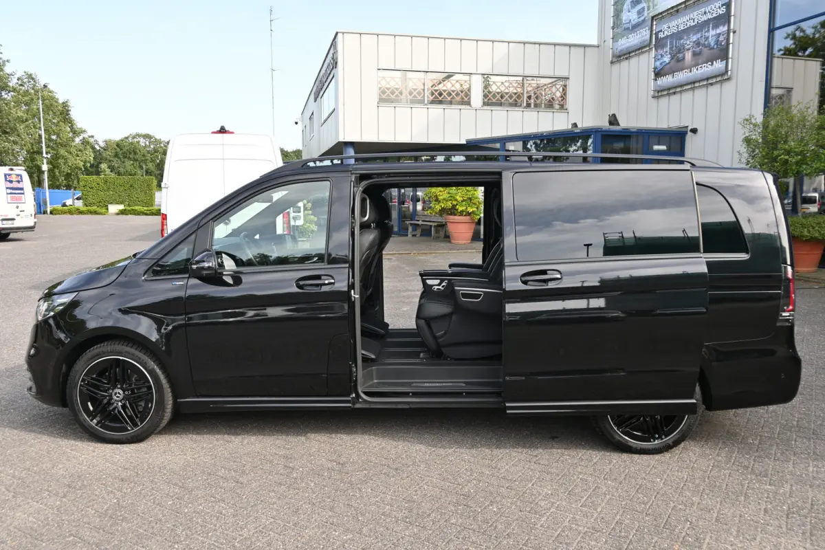 300d AMG 4-Matic L3 Avantgarde 4x4 Incl BTW en BPM, Captain chairs, Standkachel