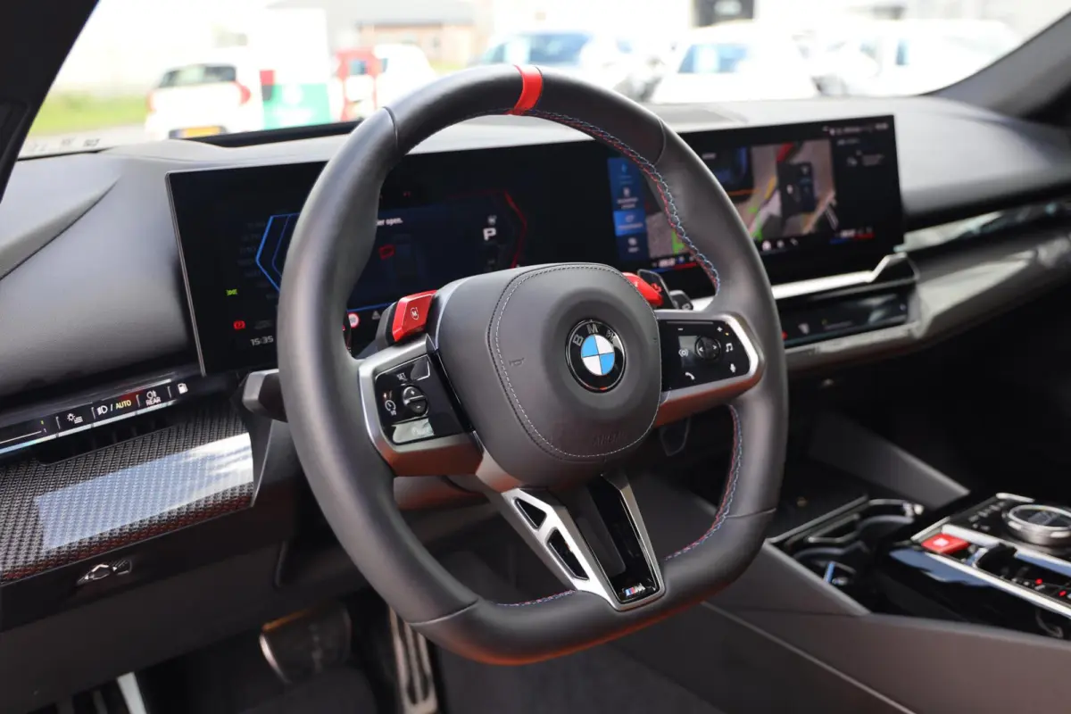 M5|Bowers&Wilkins|Pano|Stoelkoeling|HUD|360 Camera|