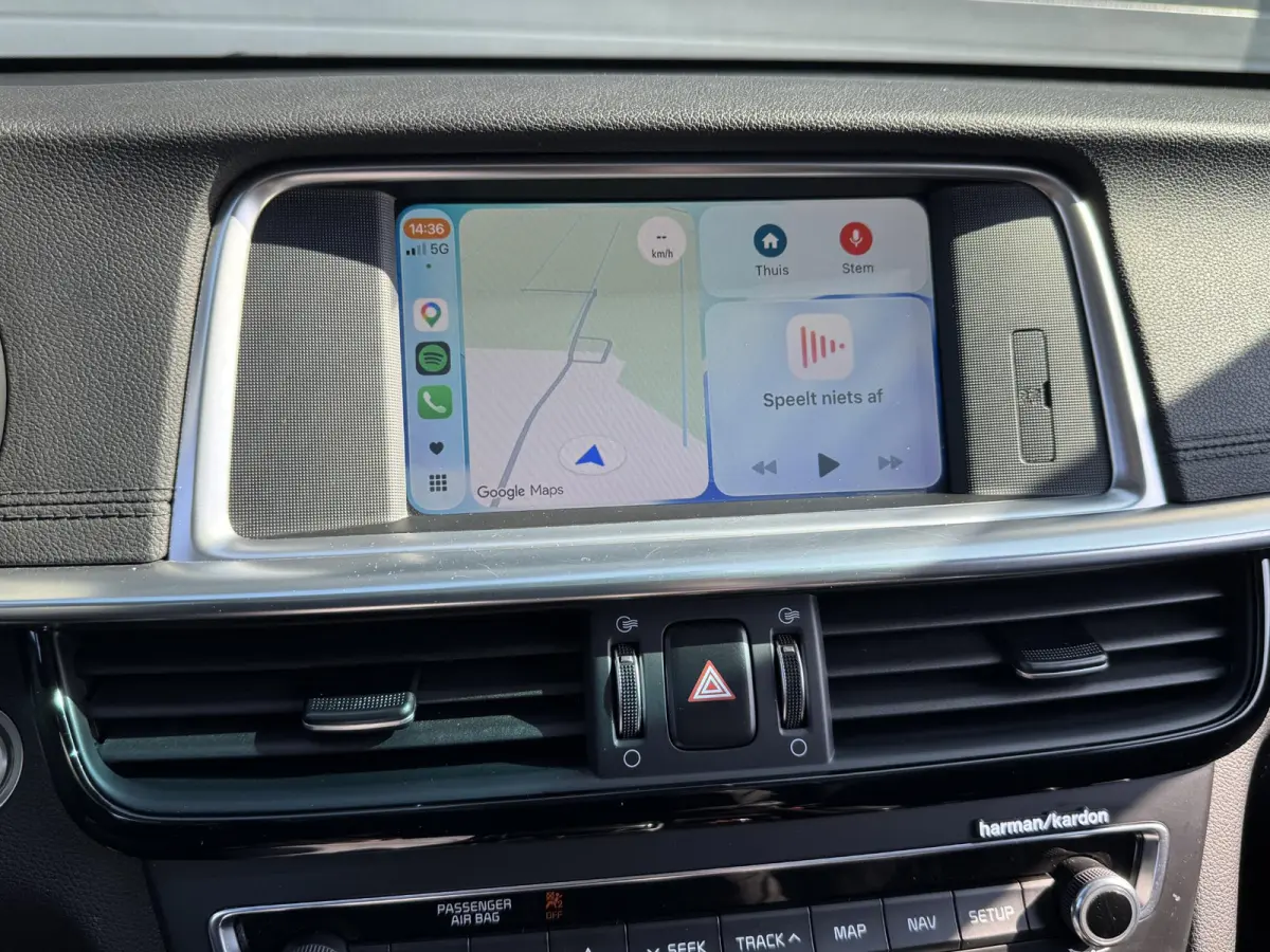 SPORTSWAGON 1.6 T-GDI DYNAMICPLUSLINE I AUTOMAAT I SCHUIF/KANTELDAK I HARMAN KARDON I STOELVERWARMING I P-CAMERA