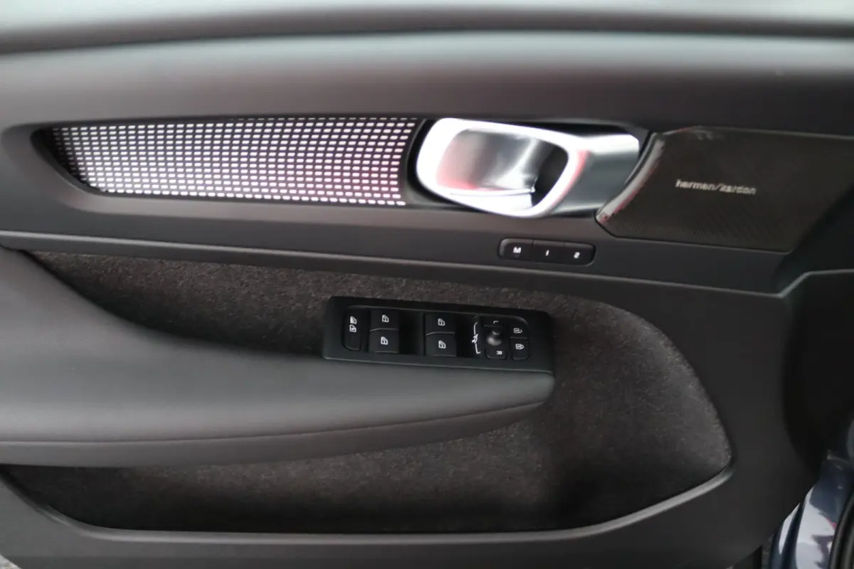 Single Extended Ultra Black Edition Europa 82 kWh | Snel Beschikbaar | Panoramadak | Harman/Kardon | 360° Camera |