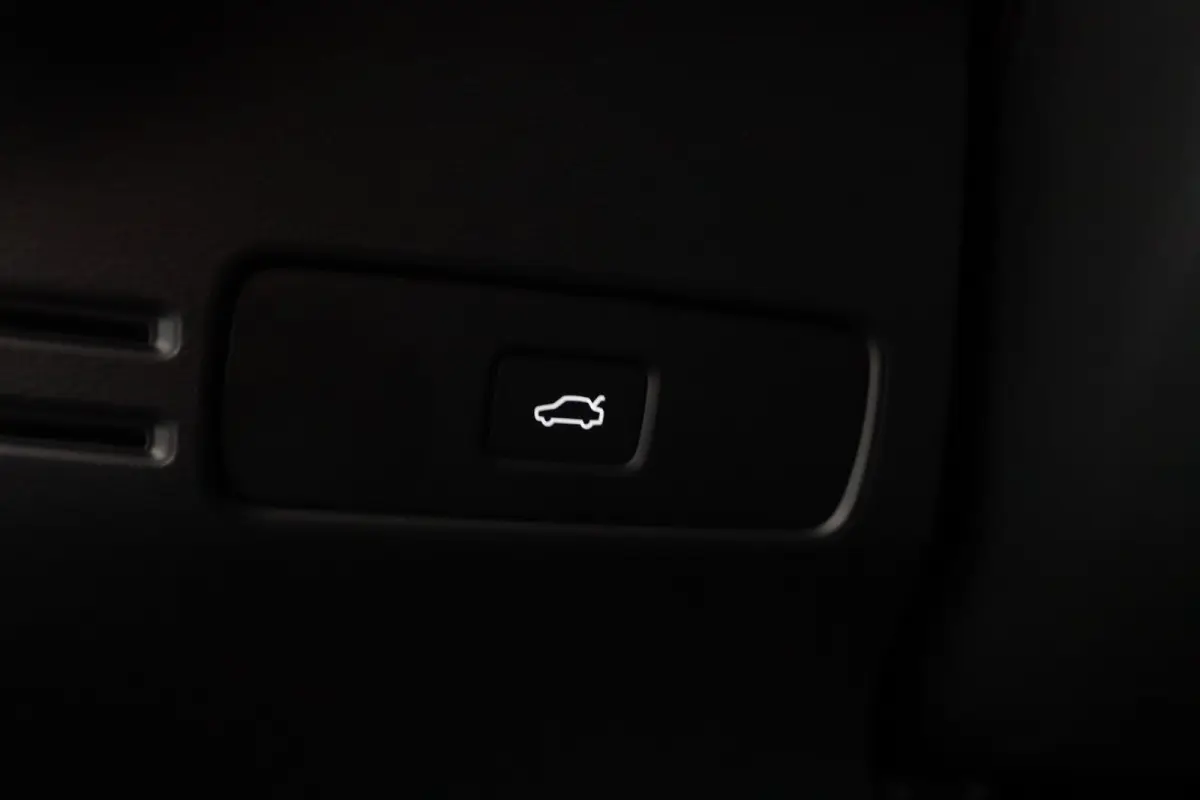 Single Extended Ultra Black Edition Europa 82 kWh | Snel Beschikbaar | Panoramadak | Harman/Kardon | 360° Camera |