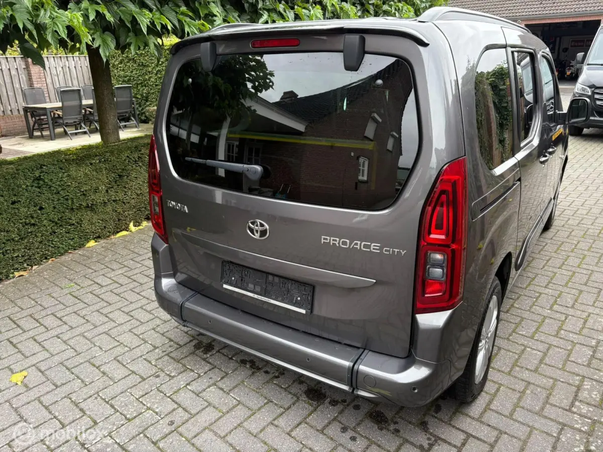 1.2 ROLSTOELAUTO met lichte rijdbare schade