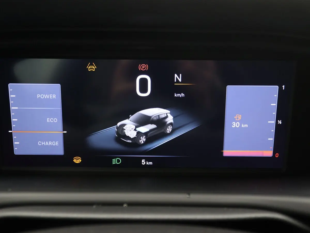 1.2 e-Hybrid Summit | Camera | Navigatie | Parkeersensoren | Stoelverwarming | 2 + 6 Jaar Speciale garantie | AKTIEPRIJS! HOGE KORTING |
