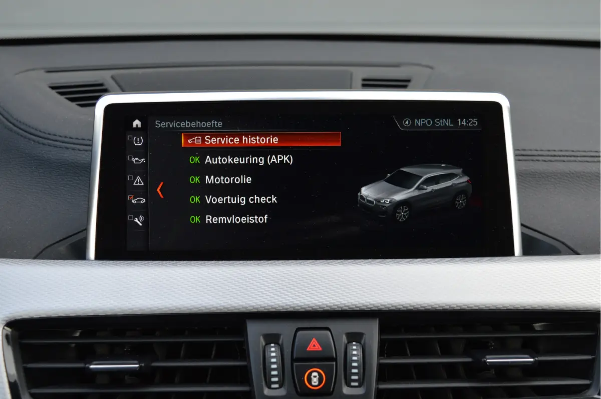 sDrive20i | M-PAKKET | CAMERA | TREKHAAK | HIFI | LED | DAB | CARPLAY |