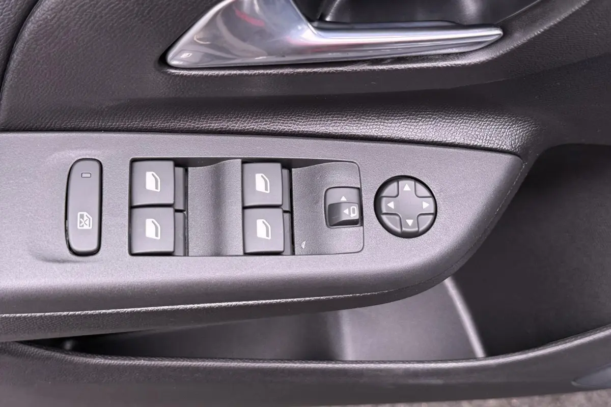 1.2 Turbo Hybrid GS Voorraad Voordeel / 2+6 Jaar Garantie