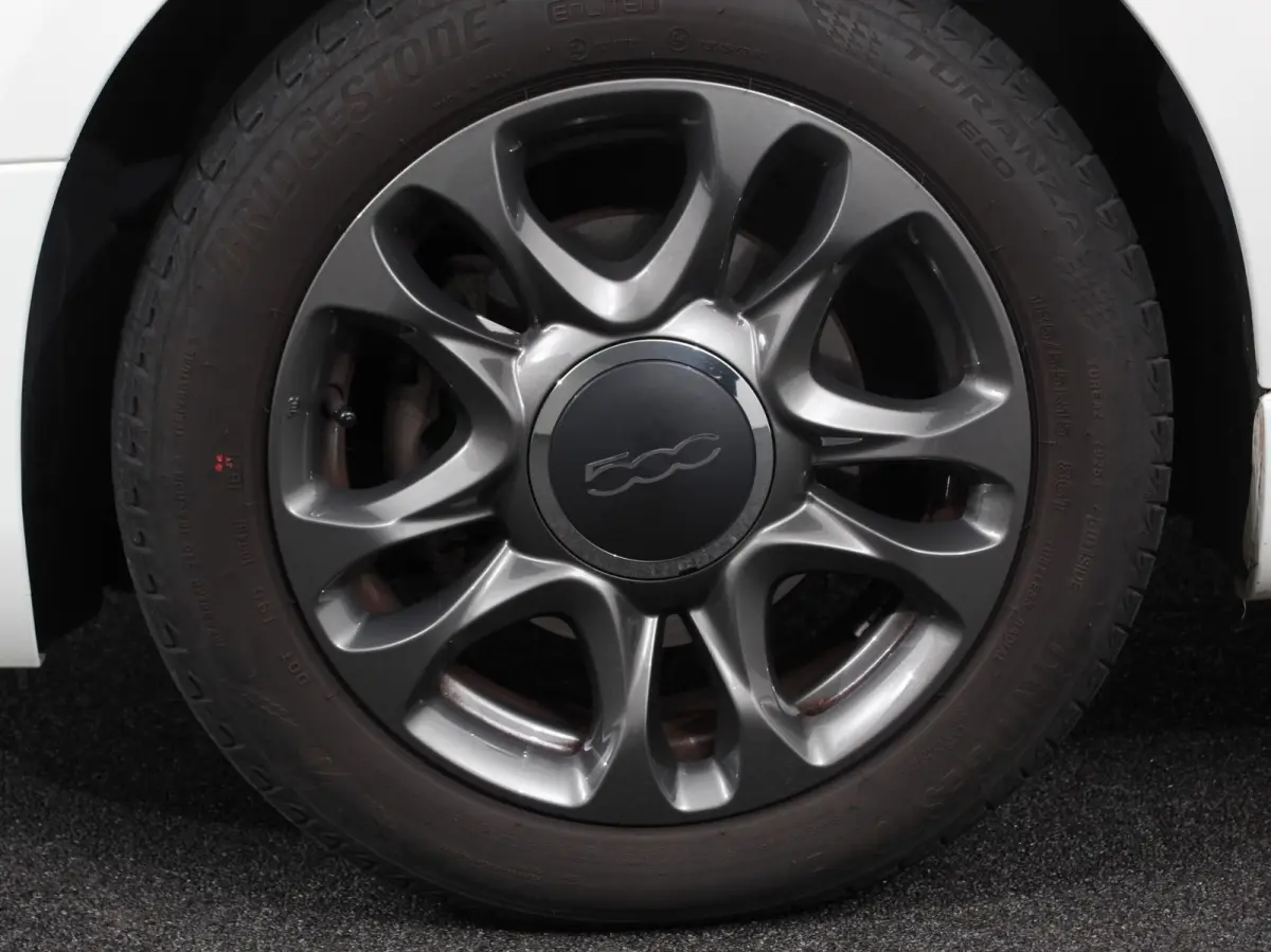 1.0 Hybrid Sport Climate control Cruise control Lichtmetalen velgen Groot scherm Sportstoelen