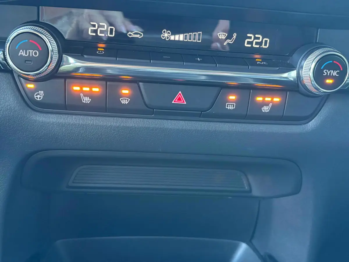 2.0 e-SkyActiv M Hybrid|veel ACC.