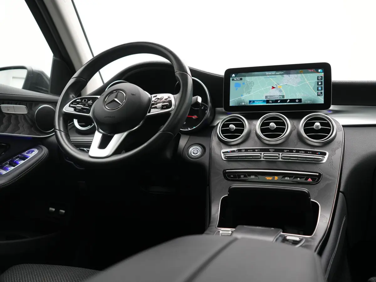 4MATIC PHEV 313pk Dealer O.H | Panodak | Sportstoelen Verwarmd | Sfeerverlichting | Cruise Control | Blis | Apple Carplay | Navigatie | 18"L.M | Plug In Hybrid