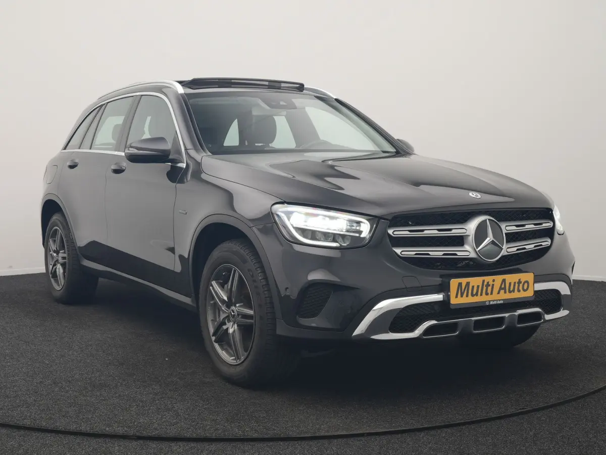 4MATIC PHEV 313pk Dealer O.H | Panodak | Sportstoelen Verwarmd | Sfeerverlichting | Cruise Control | Blis | Apple Carplay | Navigatie | 18"L.M | Plug In Hybrid