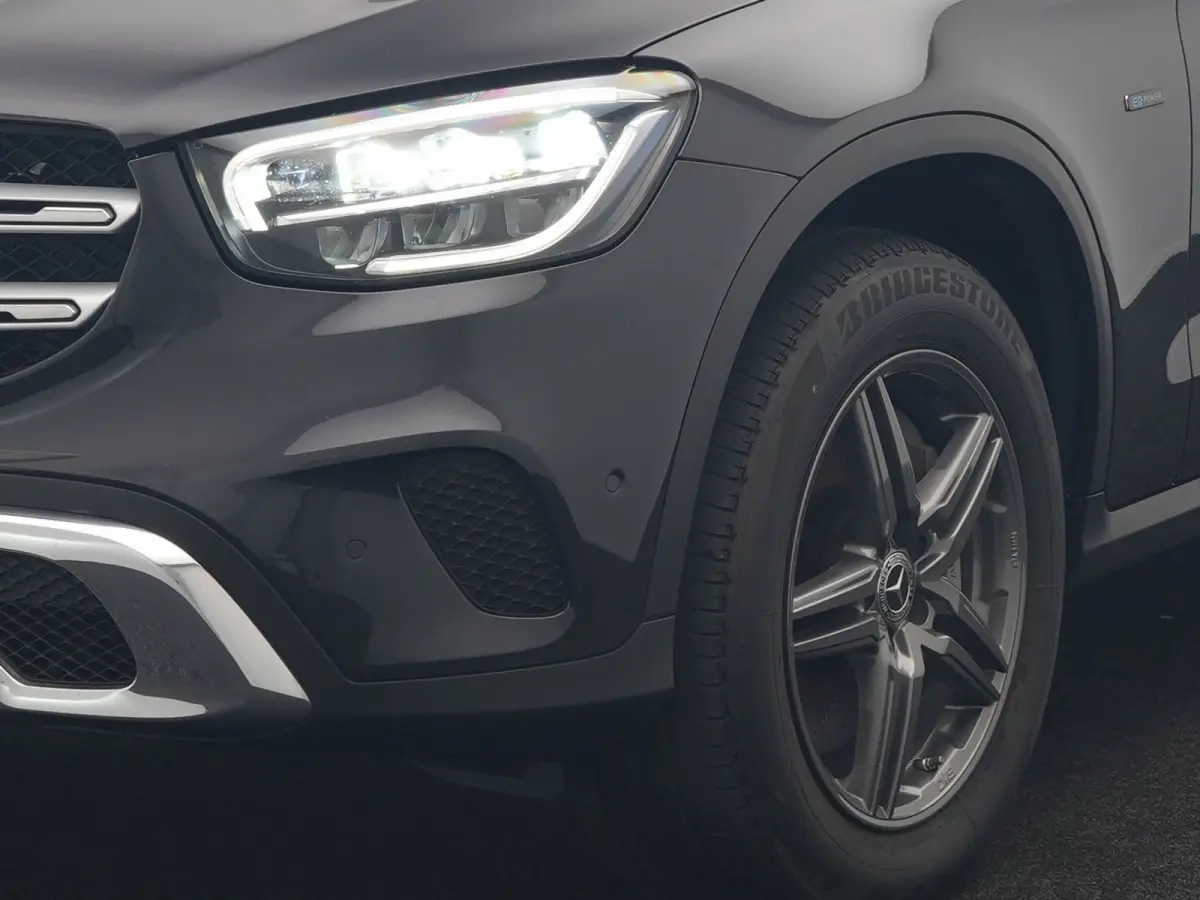 4MATIC PHEV 313pk Dealer O.H | Panodak | Sportstoelen Verwarmd | Sfeerverlichting | Cruise Control | Blis | Apple Carplay | Navigatie | 18"L.M | Plug In Hybrid