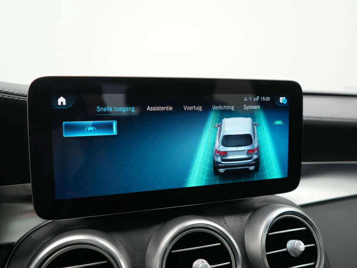 4MATIC PHEV 313pk Dealer O.H | Panodak | Sportstoelen Verwarmd | Sfeerverlichting | Cruise Control | Blis | Apple Carplay | Navigatie | 18"L.M | Plug In Hybrid