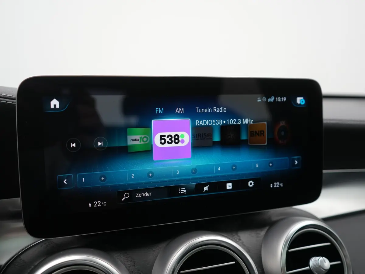 4MATIC PHEV 313pk Dealer O.H | Panodak | Sportstoelen Verwarmd | Sfeerverlichting | Cruise Control | Blis | Apple Carplay | Navigatie | 18"L.M | Plug In Hybrid