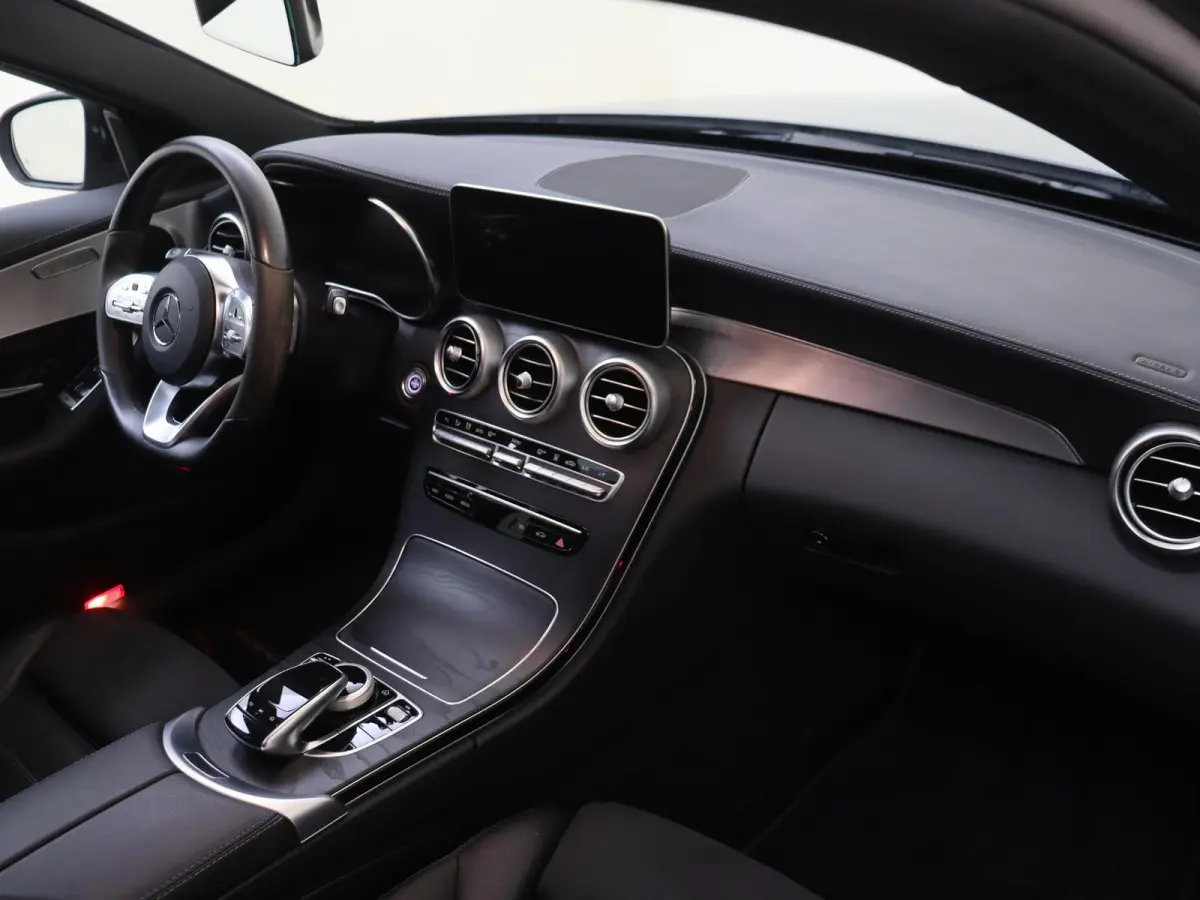 300 e Business Solution AMG Limited /Panoramadak /360 Camera /19 Inch /Nightpakket /Digitale Cockpit