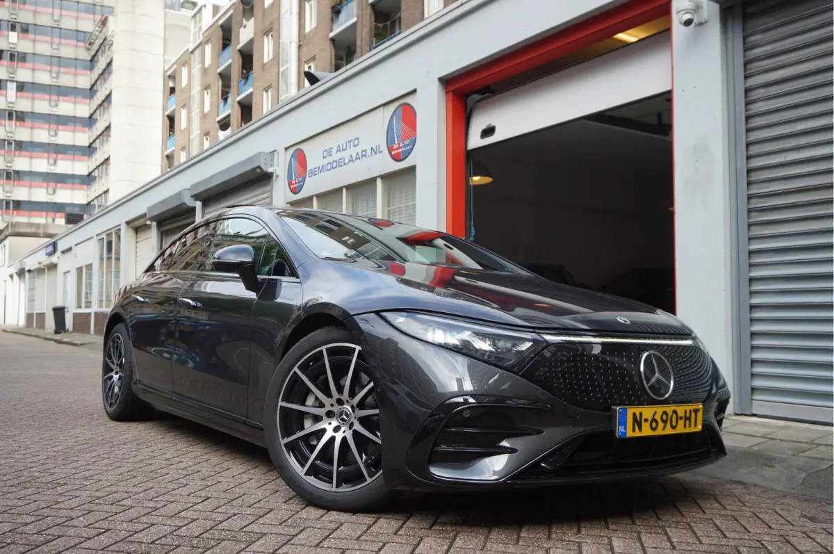 450+ Edition 108 kWh AMG Airmatic | SOH 97.7 | Hyperscreen | Achterasbesturing | Panoramadak | Burmester | Head Up Display