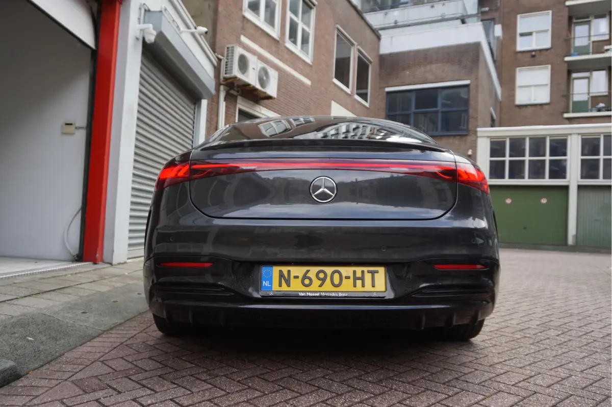 450+ Edition 108 kWh AMG Airmatic | SOH 97.7 | Hyperscreen | Achterasbesturing | Panoramadak | Burmester | Head Up Display