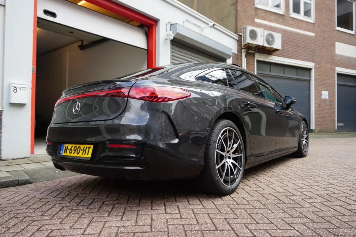 450+ Edition 108 kWh AMG Airmatic | SOH 97.7 | Hyperscreen | Achterasbesturing | Panoramadak | Burmester | Head Up Display