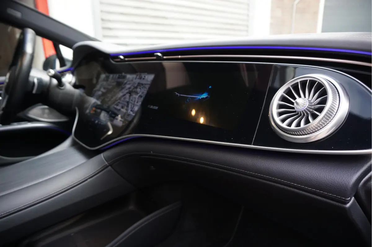 450+ Edition 108 kWh AMG Airmatic | SOH 97.7 | Hyperscreen | Achterasbesturing | Panoramadak | Burmester | Head Up Display