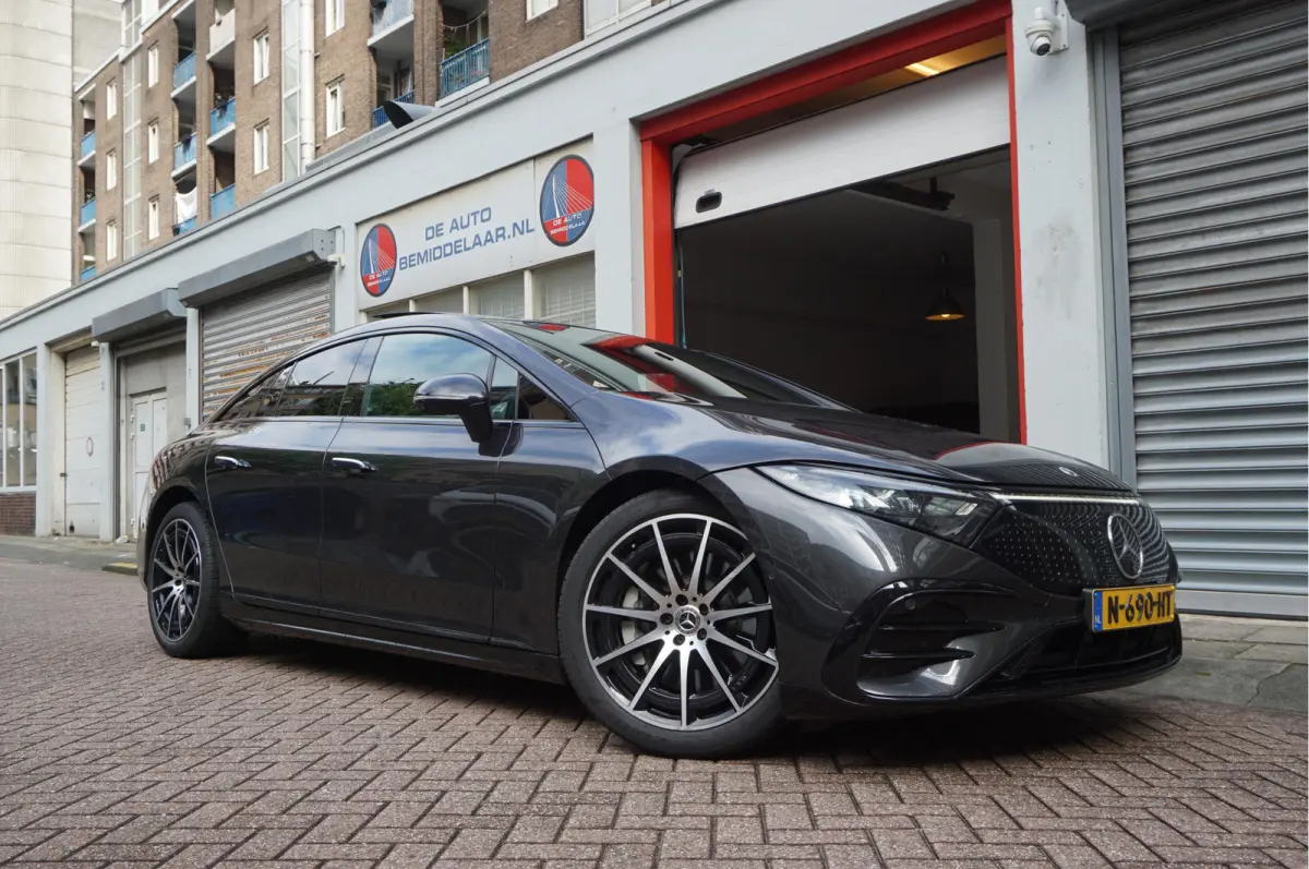 450+ Edition 108 kWh AMG Airmatic | SOH 97.7 | Hyperscreen | Achterasbesturing | Panoramadak | Burmester | Head Up Display