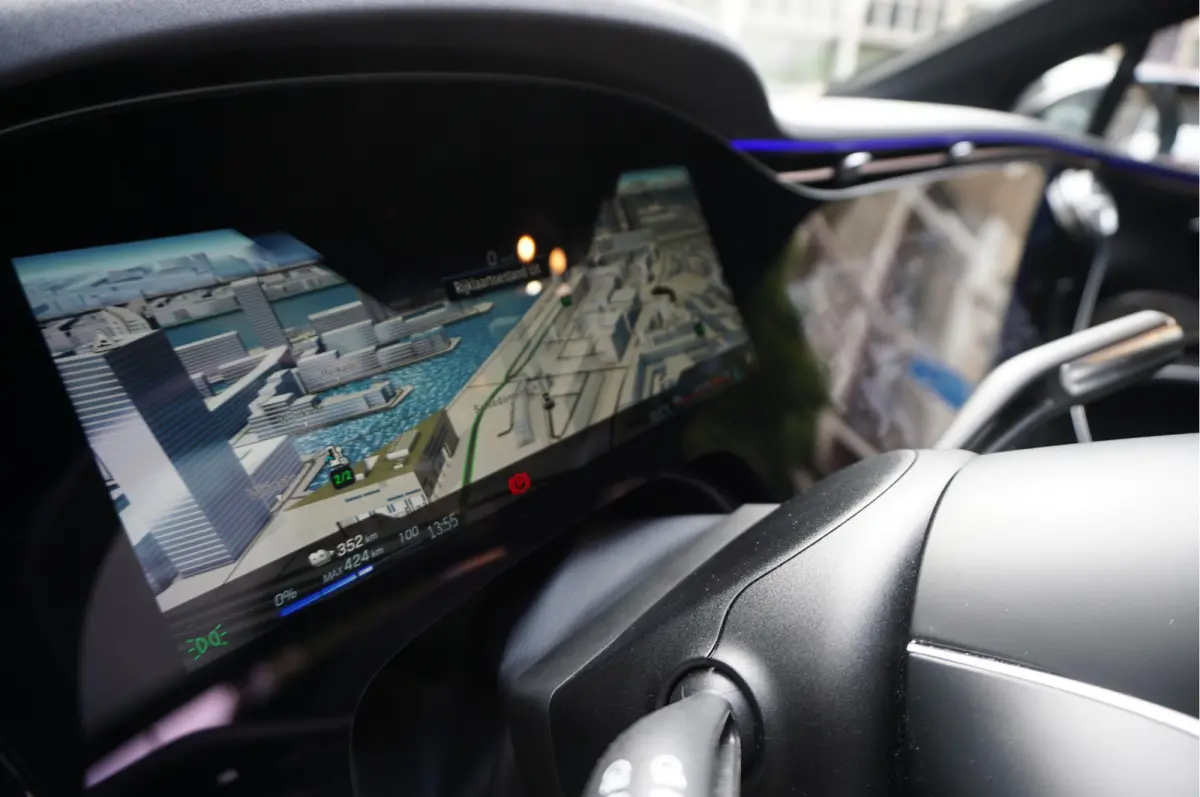 450+ Edition 108 kWh AMG Airmatic | SOH 97.7 | Hyperscreen | Achterasbesturing | Panoramadak | Burmester | Head Up Display