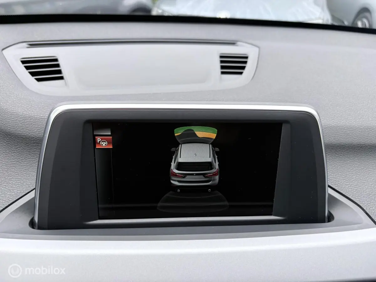 sDrive18i Centennial Executive | AUTOMAAT | TREKH. |