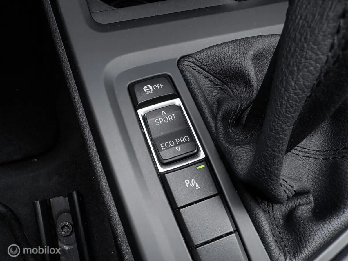 sDrive18i Centennial Executive | AUTOMAAT | TREKH. |