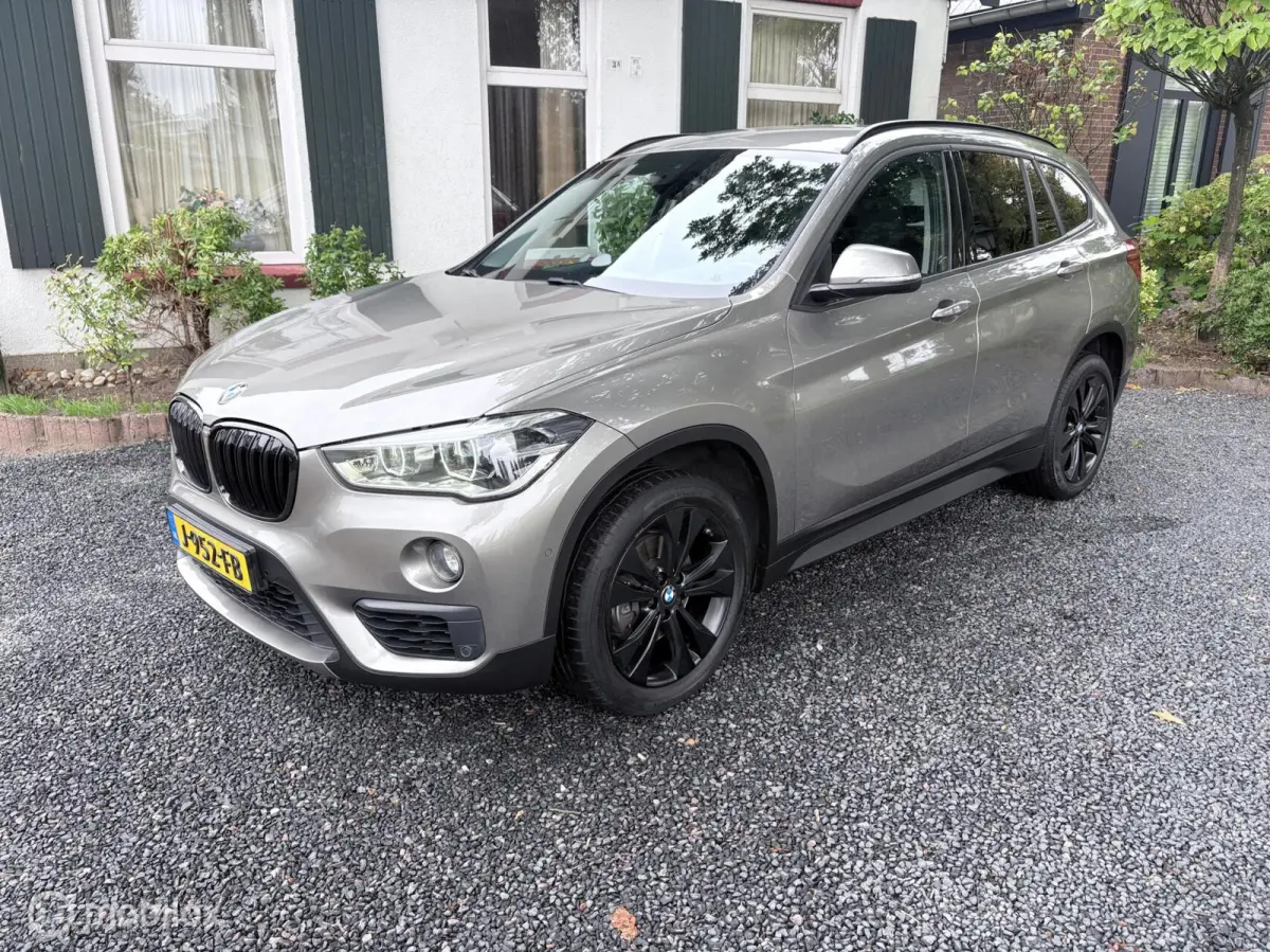 sDrive18i Centennial Executive | AUTOMAAT | TREKH. |