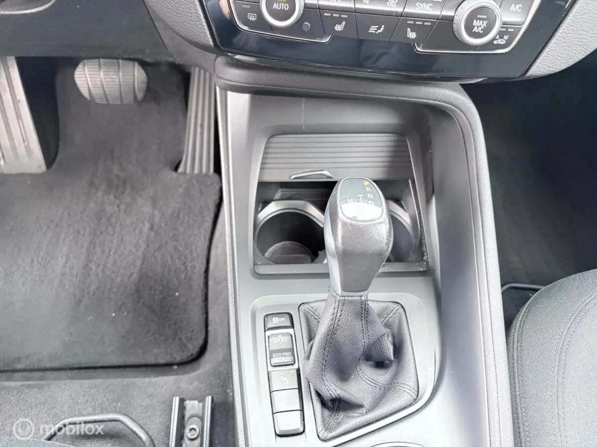 sDrive18i Centennial Executive | AUTOMAAT | TREKH. |