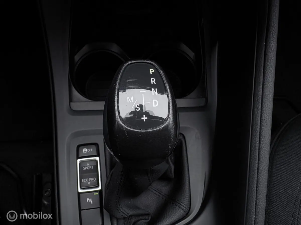 sDrive18i Centennial Executive | AUTOMAAT | TREKH. |