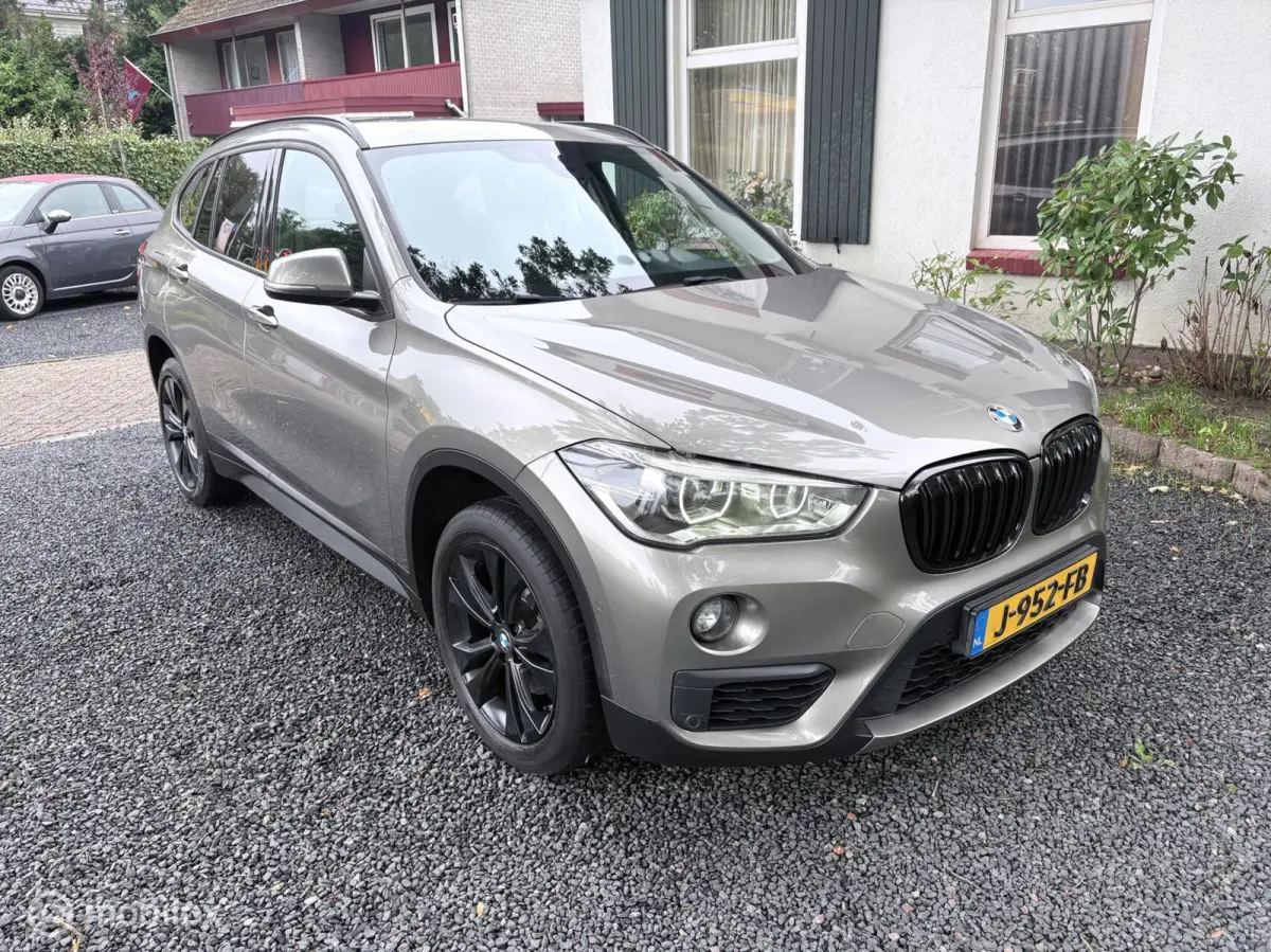 sDrive18i Centennial Executive | AUTOMAAT | TREKH. |