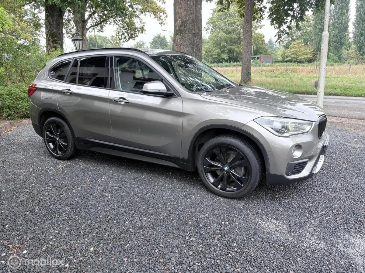 sDrive18i Centennial Executive | AUTOMAAT | TREKH. |