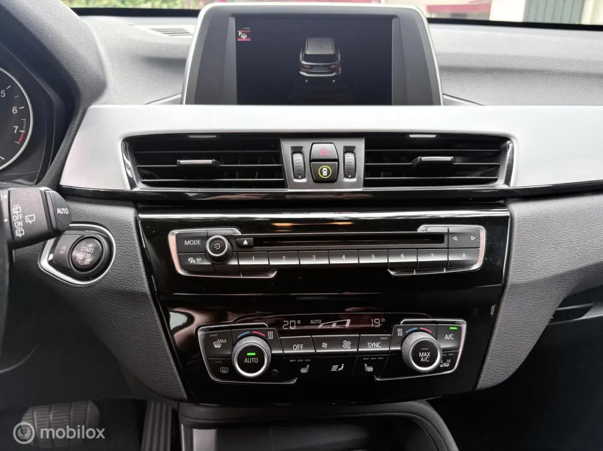 sDrive18i Centennial Executive | AUTOMAAT | TREKH. |