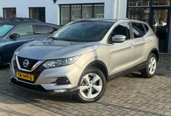 1.2 Acenta, Trekhaak,Achteruitrij camera,Navigatie,Climate control,Parkeersensoren