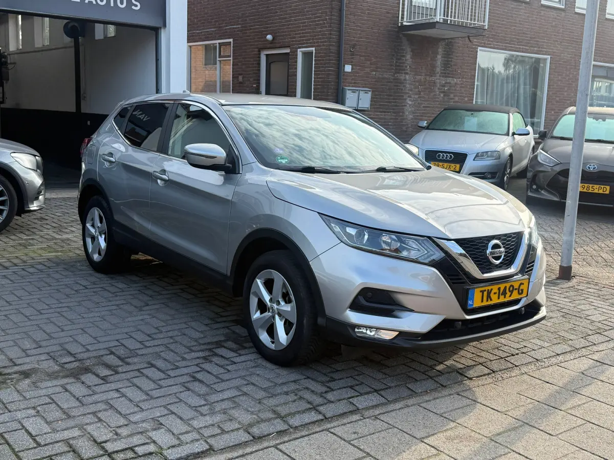 1.2 Acenta, Trekhaak,Achteruitrij camera,Navigatie,Climate control,Parkeersensoren