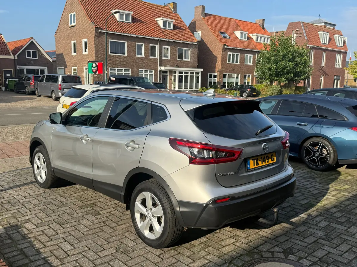 1.2 Acenta, Trekhaak,Achteruitrij camera,Navigatie,Climate control,Parkeersensoren