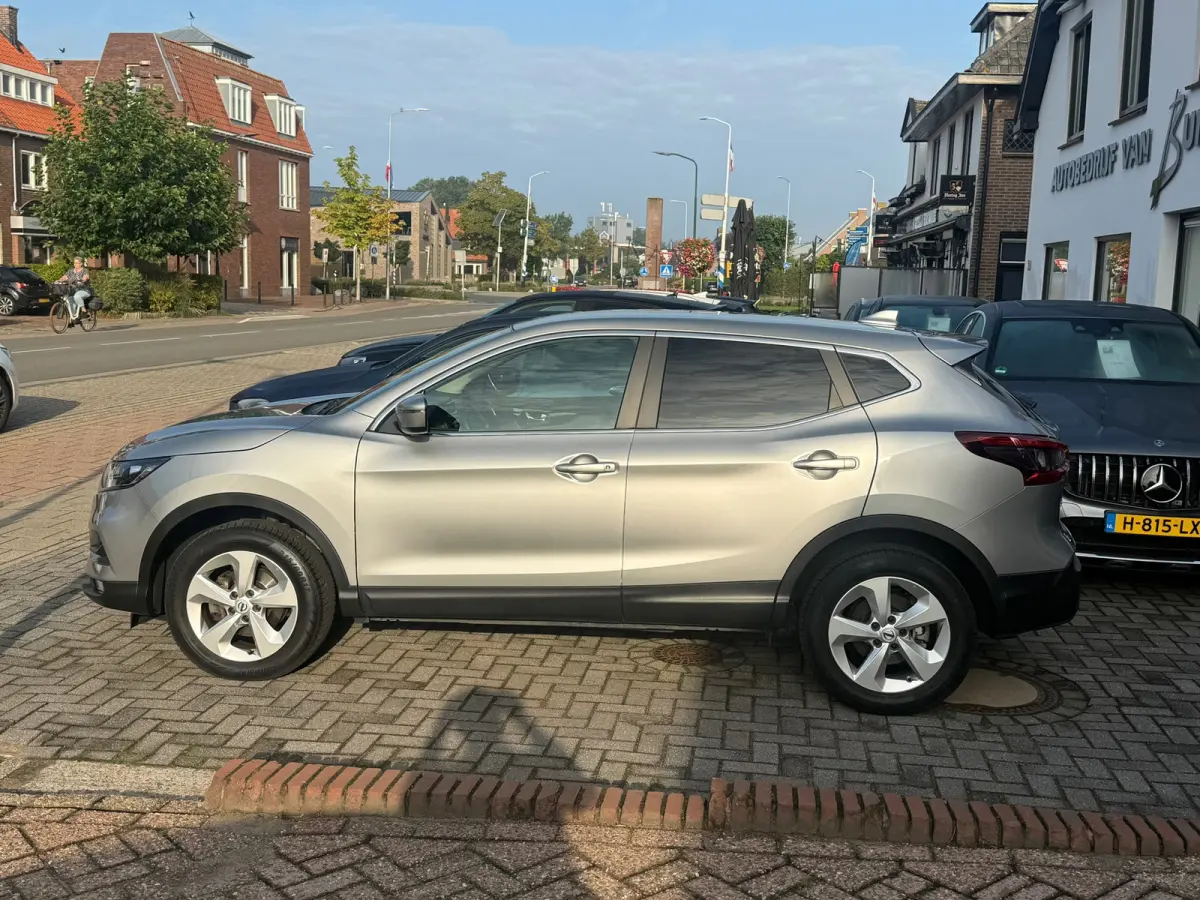 1.2 Acenta, Trekhaak,Achteruitrij camera,Navigatie,Climate control,Parkeersensoren